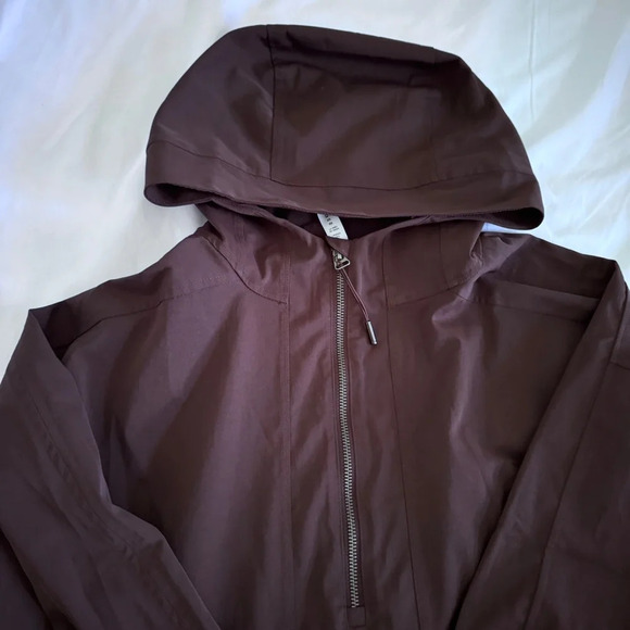 🆕🤎 Lululemon Water Repellent Hooded Anorak - Espresso - Picture 2 of 15